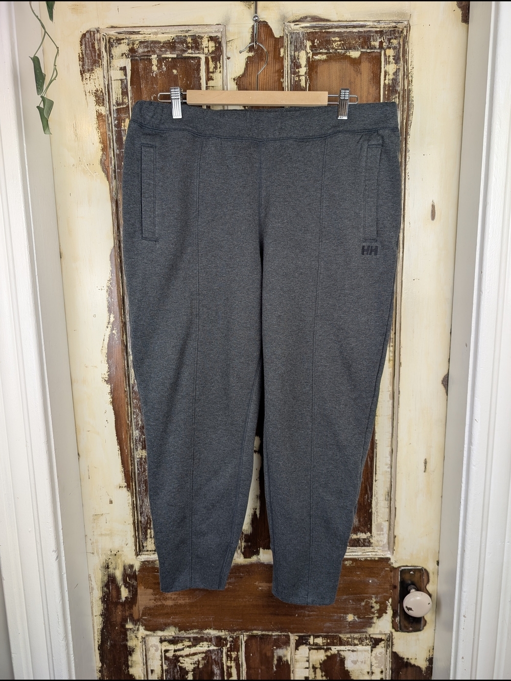 Helly Hansen Grey Knit Joggers Women’s Large Tapered Sweatpants Cozy Minimalist